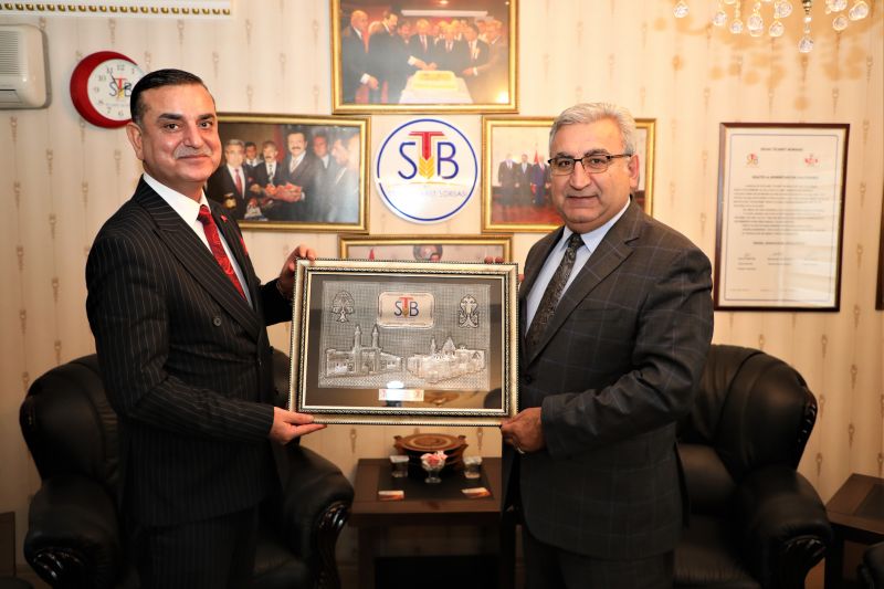 SİVAS ESNAF SANATKARLAR KREDİ KEFALET KOOPERATİFİ BAŞKANI DURSUN’DAN BAŞKAN HASTAOĞLU’NA ZİYARET