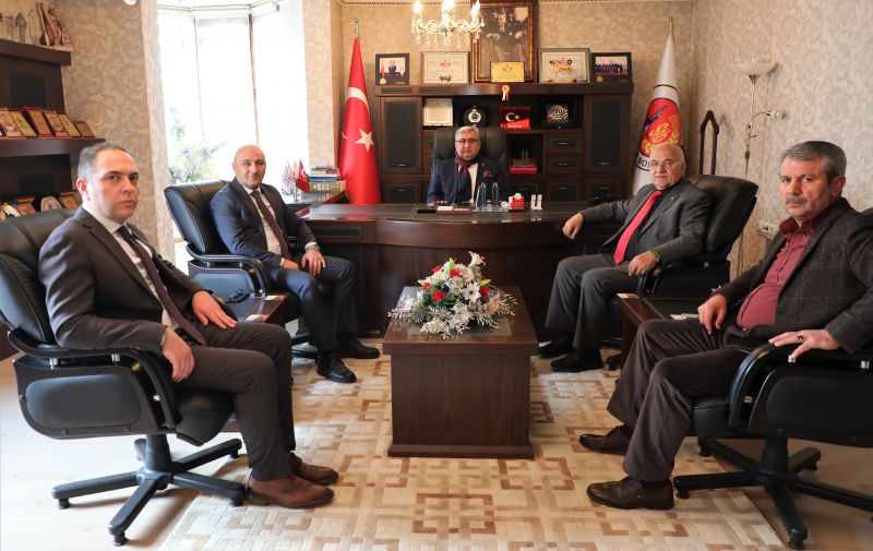 ZİRAAT BANKASI BÖLGE YÖNETİCİSİ ŞAHNA'DAN BAŞKAN HASTAOĞLU'NA ZİYARET