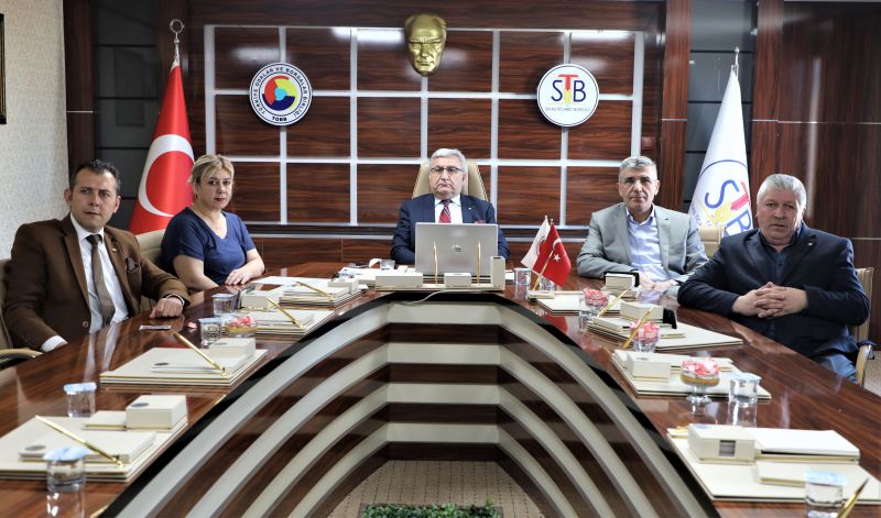 BAŞKAN HASTAOĞLU, TOBB 78. GENEL KURULDA VERGİ KOMİSYONU RAPORUNU AÇIKLADI