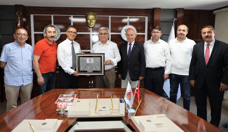 ASİDEF YÖNETİMİNDEN BAŞKAN HASTAOĞU'NA ZİYARET