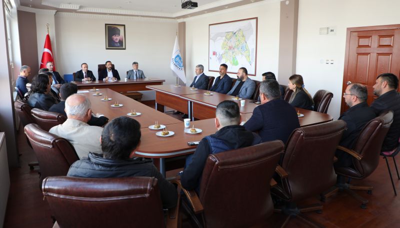 SÜT ÜRETİCİLERİ İLE İSTİŞARE TOPLANTISI YAPILDI