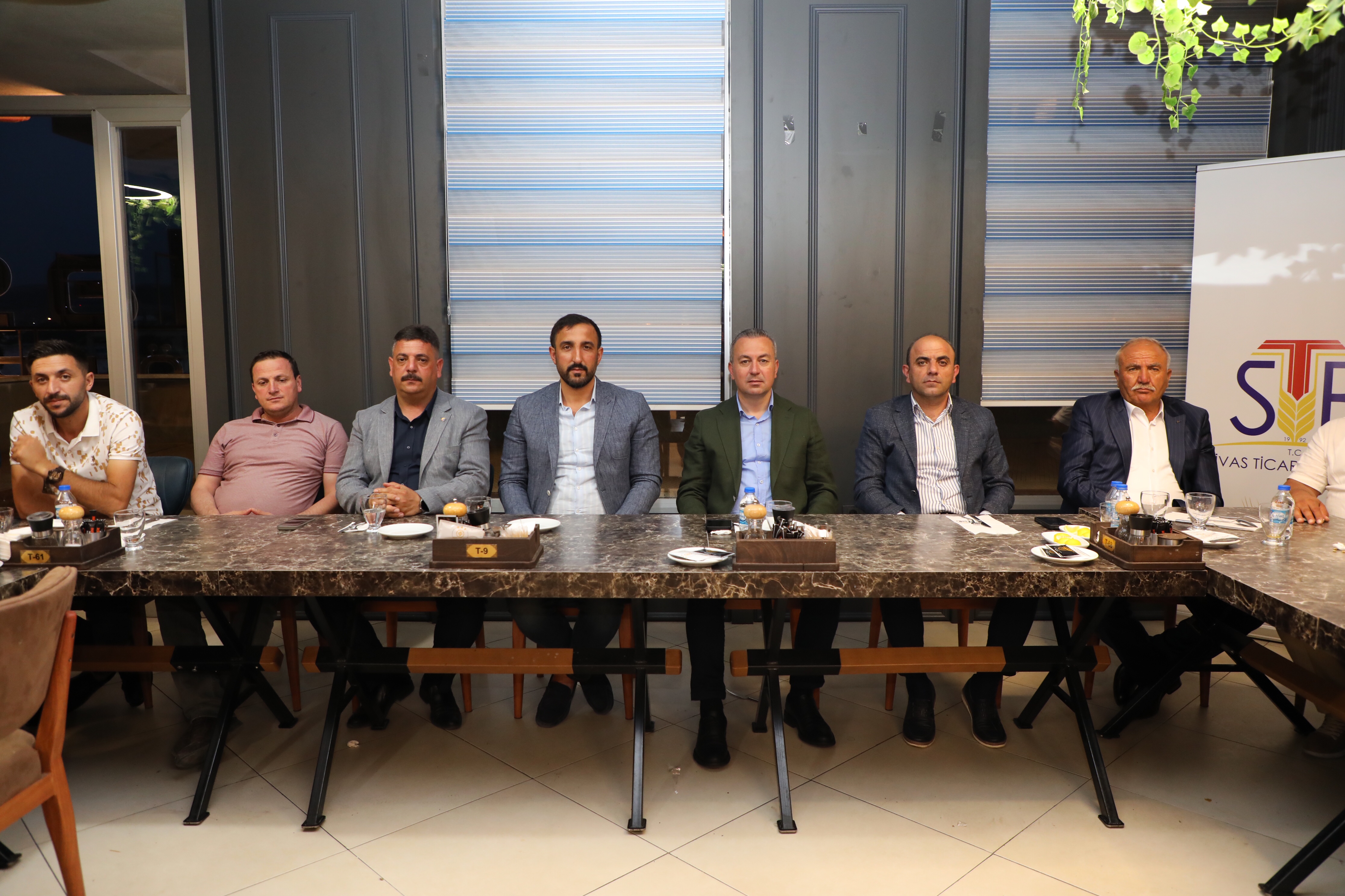 Başkan Uzun, Hububat Meslek Komitesi Toplantısına Konuk Oldu