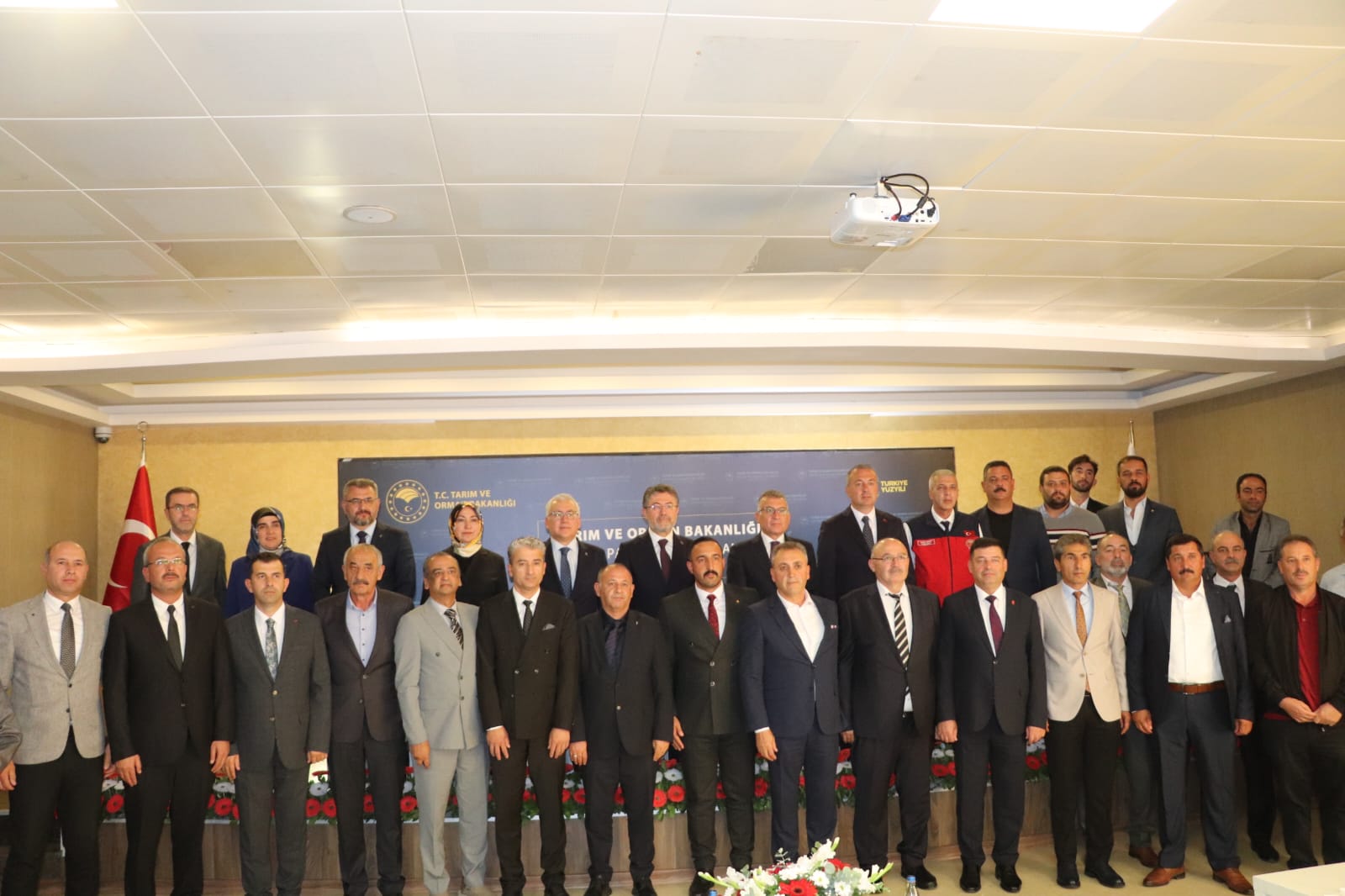 Tarım Bakanımız Yumaklı'nın Katılımı ile Sektör  Paydaşları Toplantısı Gerçekleştirildi.